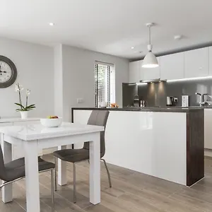 Citystay - Eagle Yard Apartment
